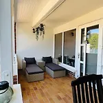 Strandhaus Graalibu 펜션 *